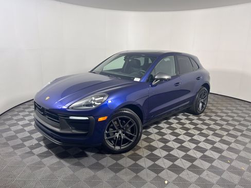 Certified 2026 Porsche Macan AWD/4WD image 1