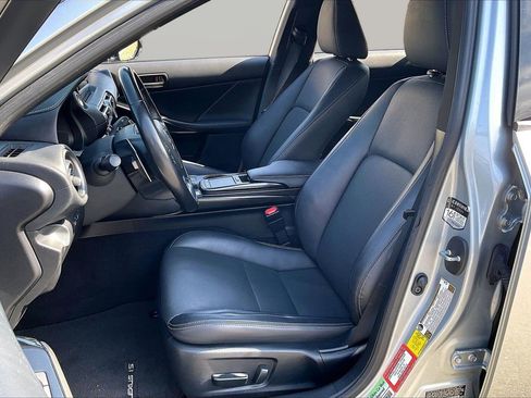 Used 2021 Lexus IS 300 w/ Comfort Package image 22