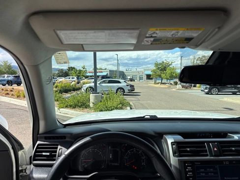 Used 2020 Toyota 4Runner SR5 AWD/4WD image 13
