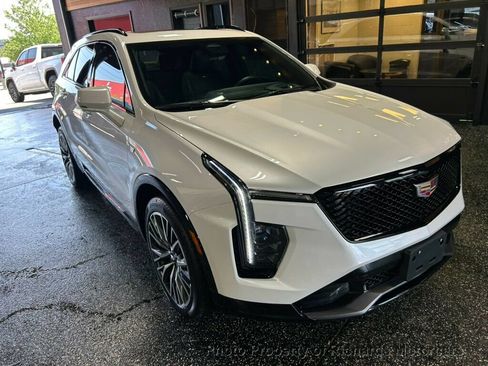 Used 2025 Cadillac XT4 Sport AWD/4WD image 8