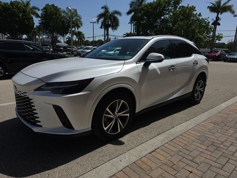 Used 2023 Lexus RX 350 Premium w/ Cold Area Package FWD image 2