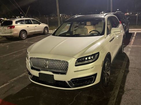 Used 2019 Lincoln Nautilus Reserve w/ Ultimate Package image 2