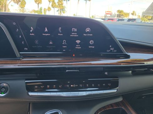 Used 2021 Cadillac Escalade Premium Luxury w/ Driver Assist Tech Package image 19