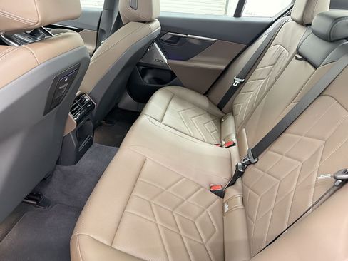 Used 2025 BMW 530i RWD image 23