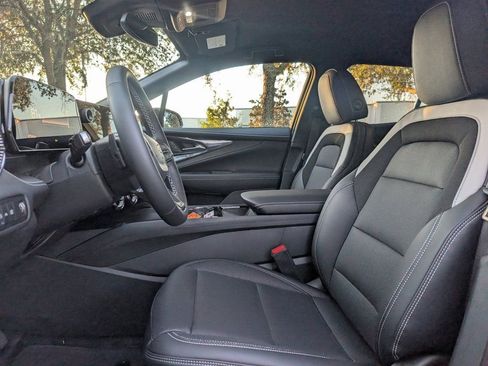 New 2026 Chevrolet Blazer EV LT image 10