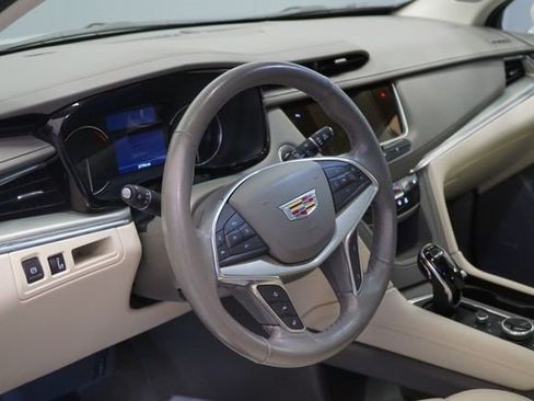 Certified 2023 Cadillac XT5 Premium Luxury AWD/4WD image 24