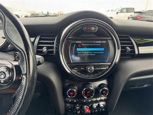 Used 2019 MINI Cooper S w/ Premium Package image 18