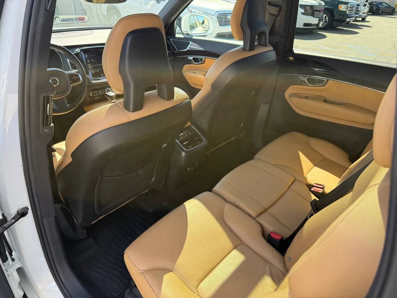 Used 2017 Volvo XC90 T6 Momentum w/ Vision Package AWD/4WD image 45