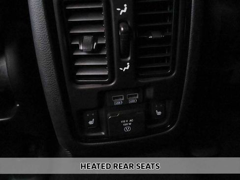 Used 2025 Dodge Durango GT AWD/4WD image 9