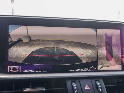 Used 2019 Lexus ES 300h w/ Accessory Package 2 image 23