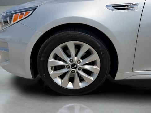 Used 2017 Kia Optima EX w/ Premium Package FWD image 34
