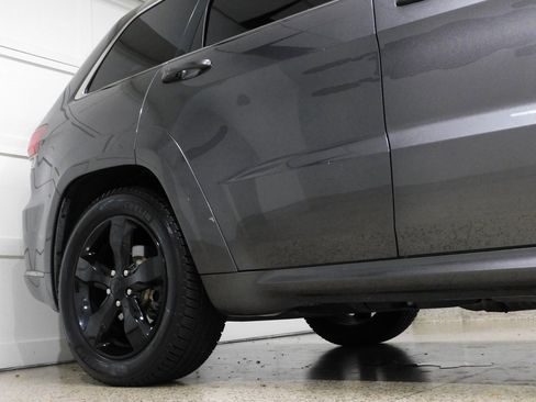 Used 2016 Jeep Grand Cherokee Overland w/ Advanced Technology Group image 11