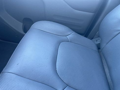 Used 2019 Nissan Frontier SL image 16