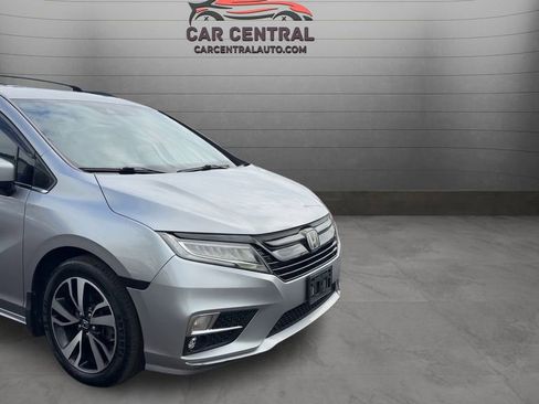 Used 2018 Honda Odyssey Elite image 11