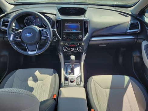 Used 2019 Subaru Forester Premium image 18