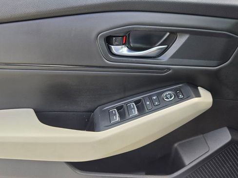 Used 2023 Honda Accord EX image 26