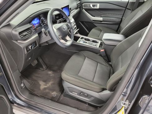 Used 2024 Ford Explorer XLT w/ Class IV Trailer Tow Package AWD/4WD image 9