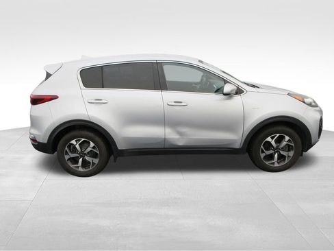 Used 2020 Kia Sportage LX AWD/4WD image 6