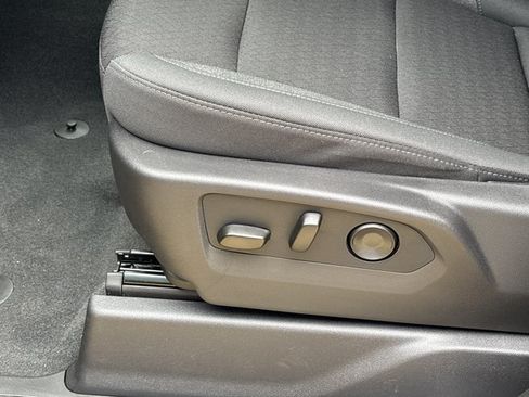New 2026 Chevrolet Silverado 1500 Custom Trail Boss w/ LPO, Dark Essentials Package AWD/4WD image 18
