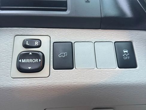 Used 2010 Toyota Venza AWD image 14