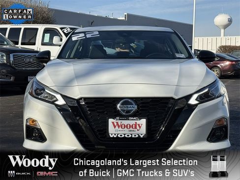 Used 2022 Nissan Altima 2.5 SR w/ Midnight Edition Package image 3