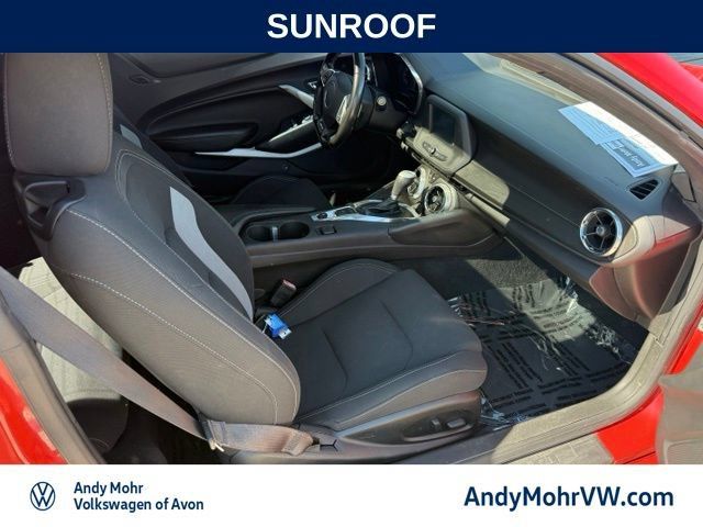 Used 2017 Chevrolet Camaro LT RWD image 15