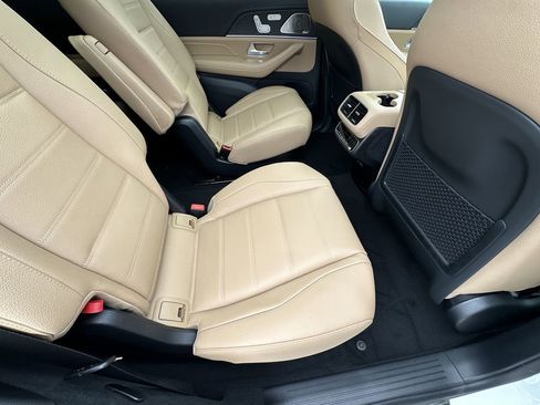 New 2026 Mercedes-Benz GLS 450 4MATIC image 18