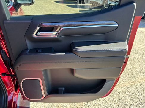 Used 2023 Chevrolet Silverado 1500 LTZ w/ Technology Package image 31