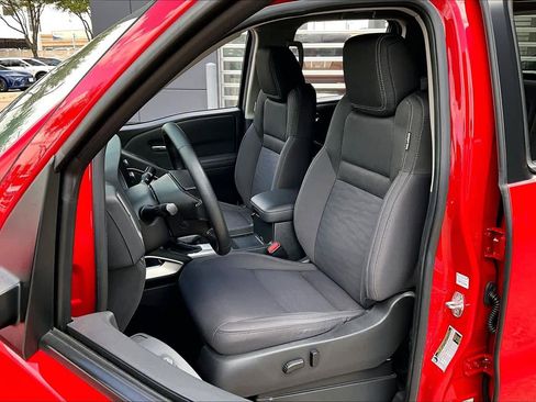 Certified 2023 Nissan Frontier SV w/ SV Convenience Package image 8