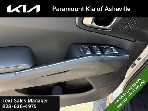 New 2026 Kia Sorento S w/ S Panoramic Sunroof Package FWD image 25