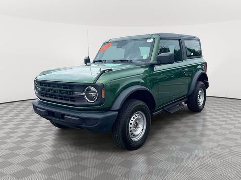 Used 2023 Ford Bronco 2-Door AWD/4WD image 3
