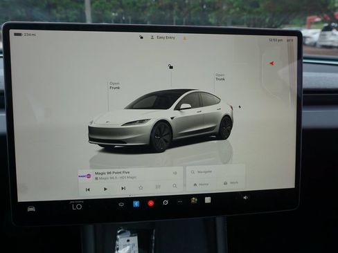 Used 2024 Tesla Model 3 Standard Range RWD image 11