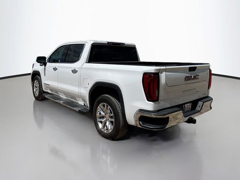 Used 2020 GMC Sierra 1500 SLT RWD image 5
