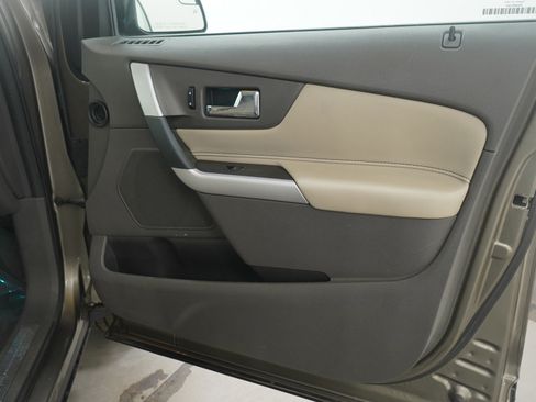 Used 2014 Ford Edge Limited FWD image 11