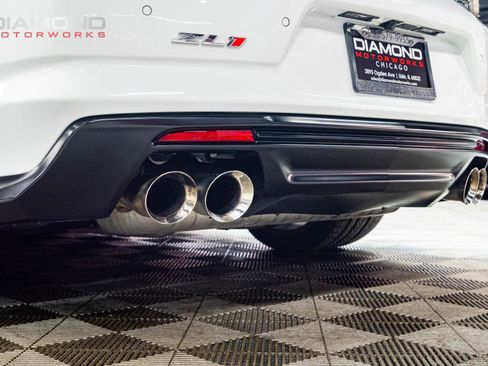 Used 2021 Chevrolet Camaro ZL1 image 40