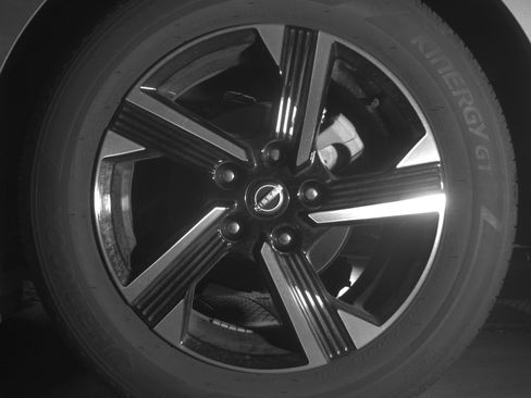 Used 2025 Nissan Sentra SV image 14