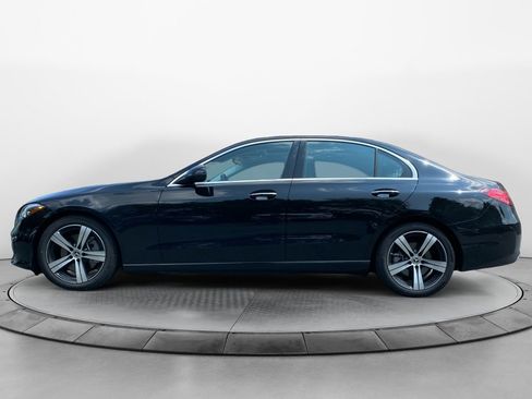 Used 2025 Mercedes-Benz C 300 4MATIC Sedan image 4