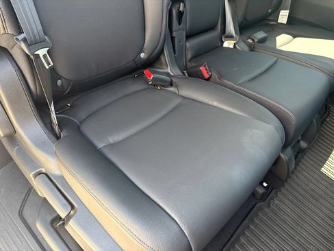 Certified 2026 Honda Odyssey EX-L image 34