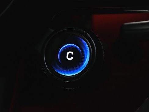 Used 2022 Mercedes-Benz SL 63 AMG 4MATIC w/ Driver Assistance Package image 46