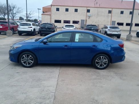 Used 2024 Kia Forte LXS image 4