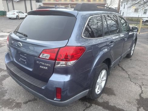 Used 2014 Subaru Outback 2.5i Premium image 8
