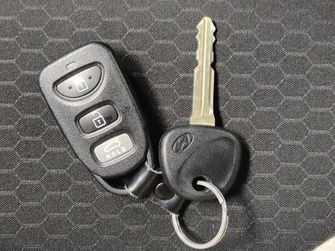 Used 2019 Hyundai Elantra SEL w/ Cargo Package image 32