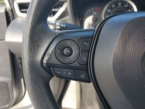 Used 2022 Toyota Corolla LE image 27