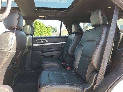 Used 2016 Ford Explorer Sport w/ Equipment Group 401A image 10