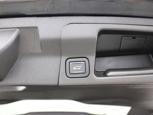 Used 2023 GMC Acadia Denali w/ Black Diamond Edition AWD/4WD image 54