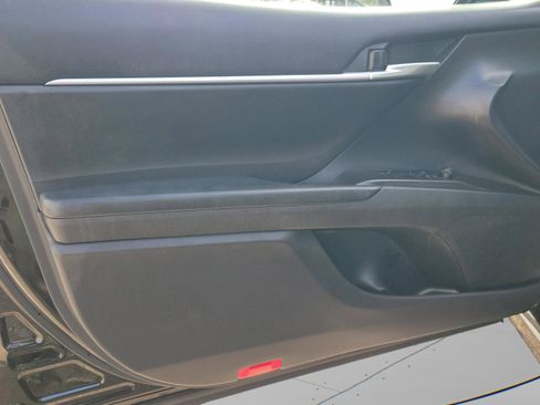 Used 2023 Toyota Camry SE image 26