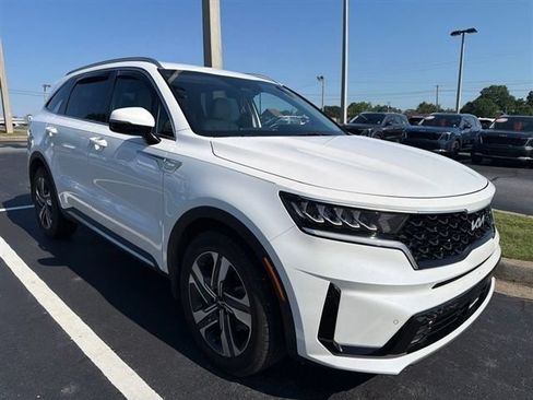 Certified 2023 Kia Sorento EX AWD/4WD image 4