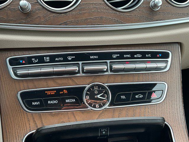 Used 2018 Mercedes-Benz E 300 4MATIC image 26