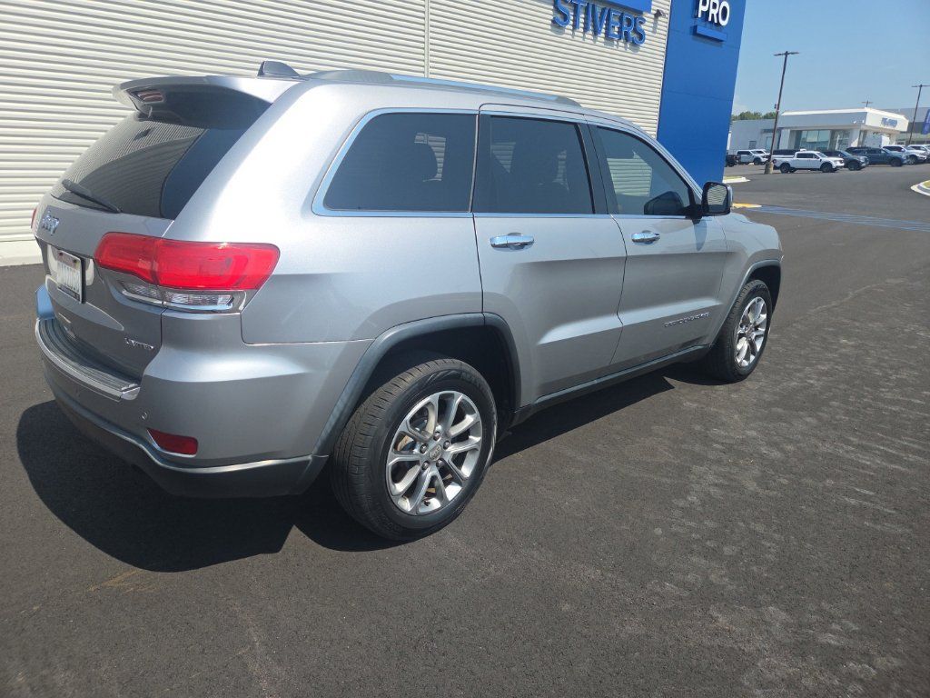 Used 2016 Jeep Grand Cherokee Limited w/ Luxury Group II RWD image 13
