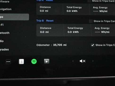 Used 2021 Tesla Model Y 2WD image 23